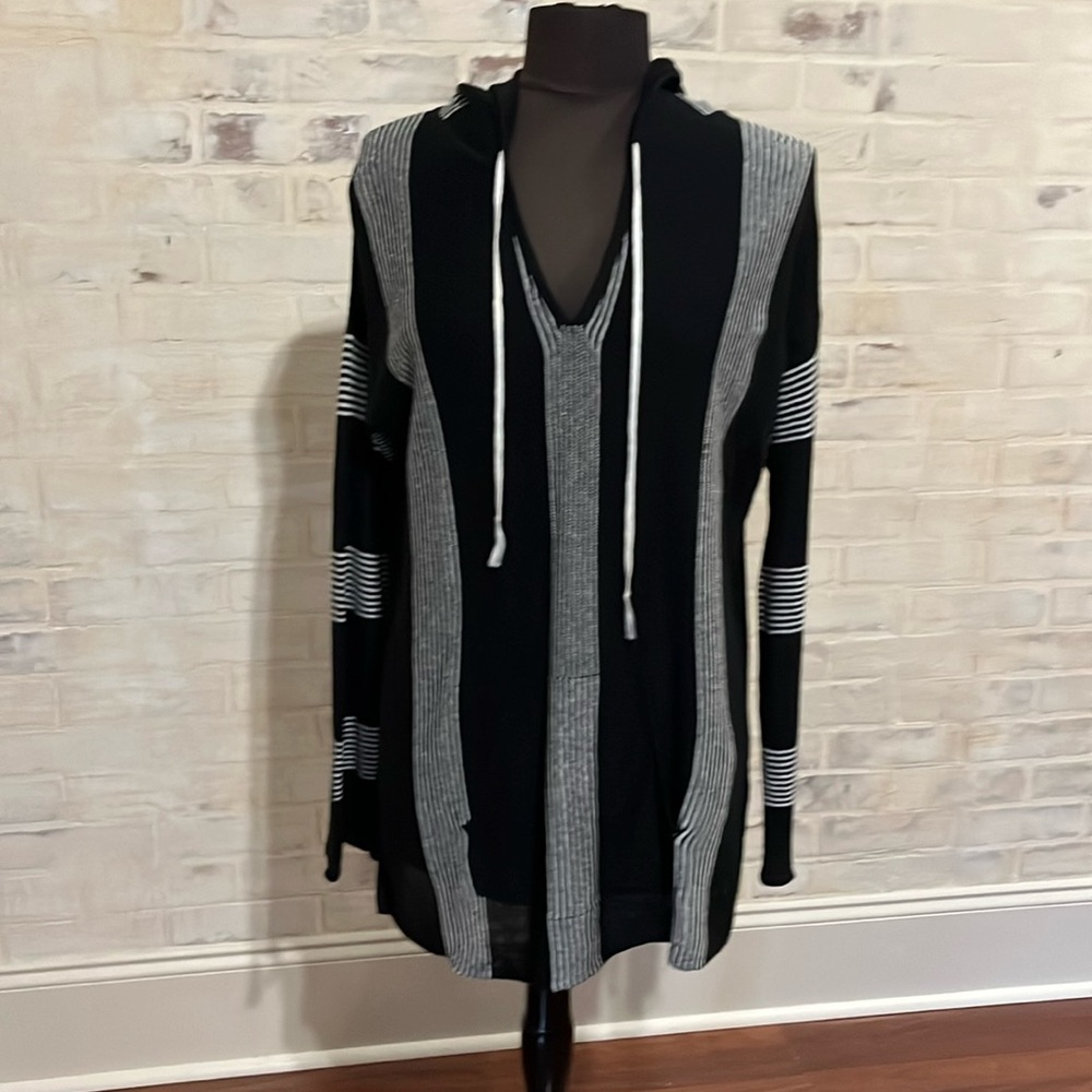 Margaret O’Leary Baja Linen Hoodie